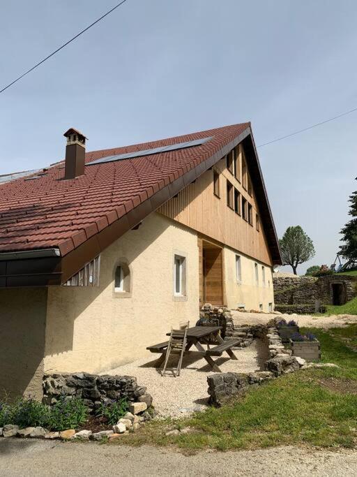 Ancienne Ferme Comtoise 4 Etoiles, 11 Personnes Lac St-Point/Mont D'Or Montperreux Екстер'єр фото
